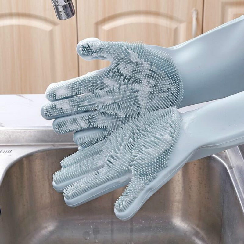 Can you wash dishes with silicone gloves?